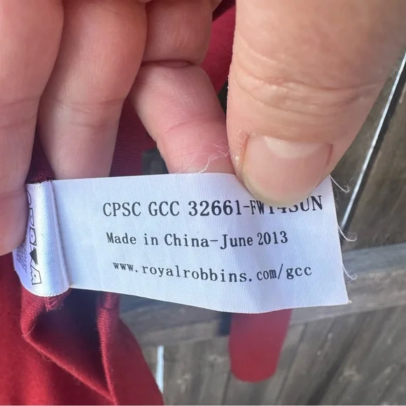 Royal Robbin’s Essential Tencel Cowl Neck Long Sleeve Tee Shirt Brick Re… - Picture 9 of 9